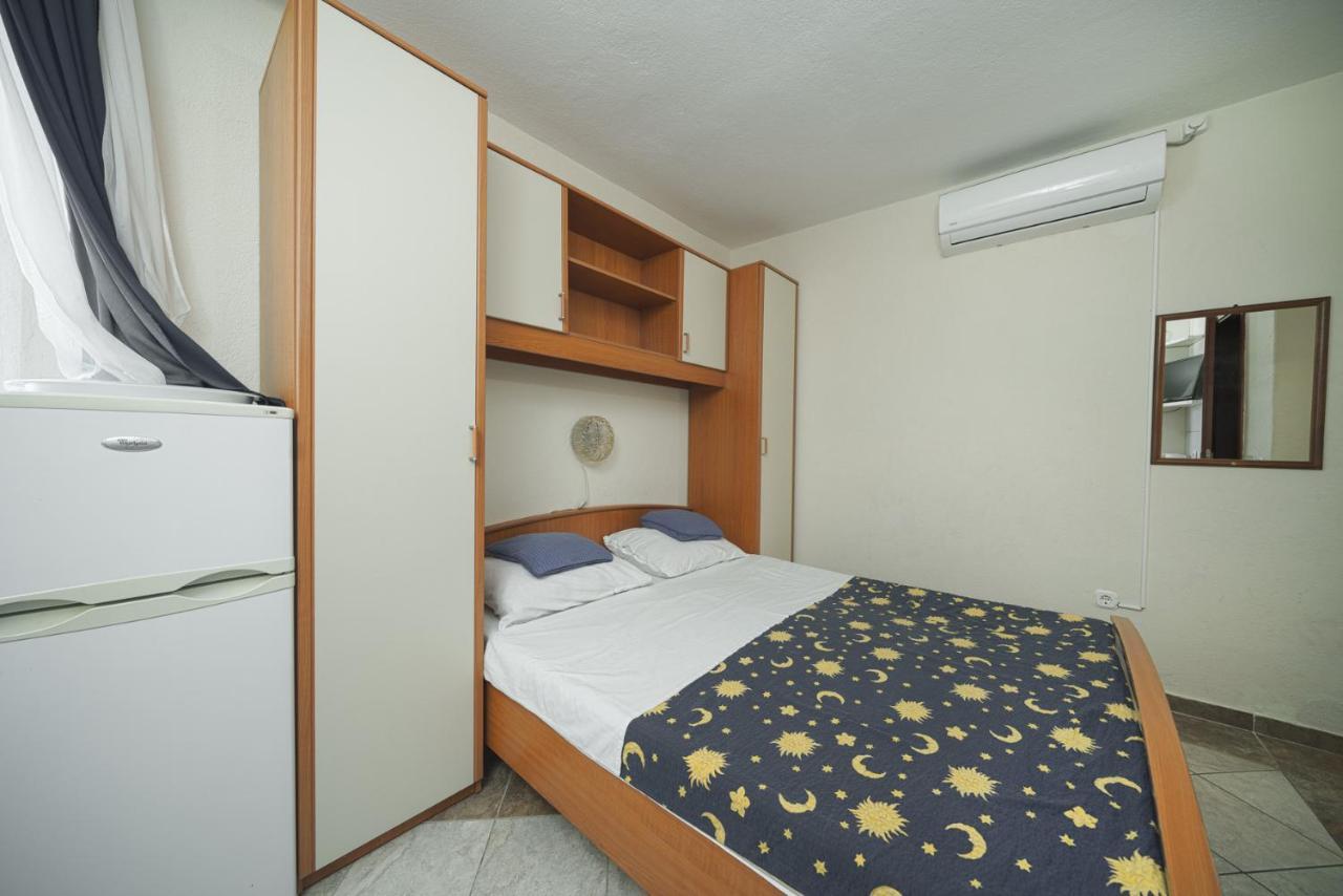 Apartmani Krizanovic Vodice Zewnętrze zdjęcie