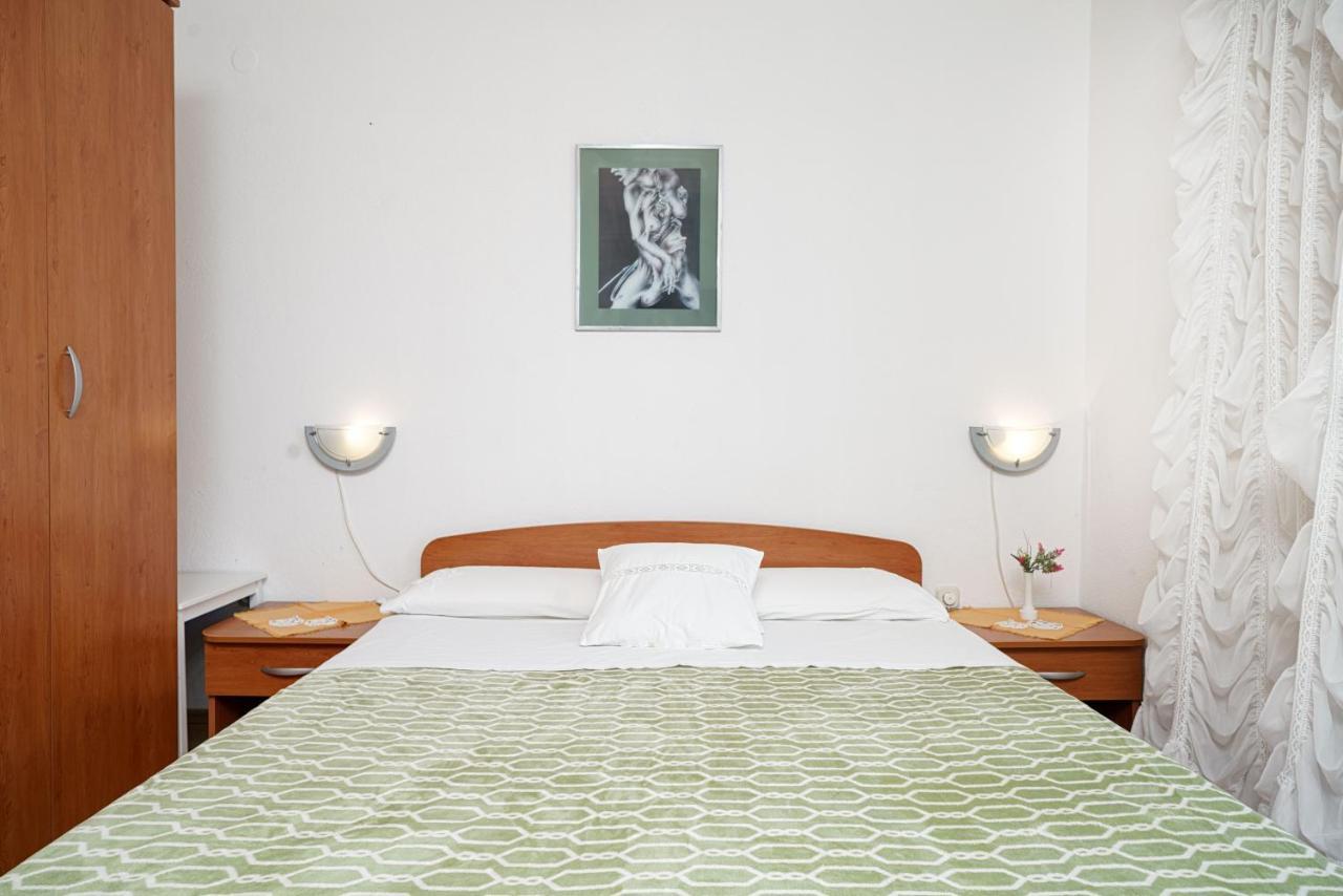 Apartmani Krizanovic Vodice Zewnętrze zdjęcie