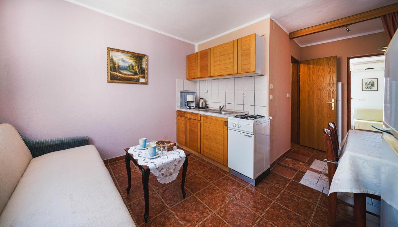 Apartmani Krizanovic Vodice Zewnętrze zdjęcie