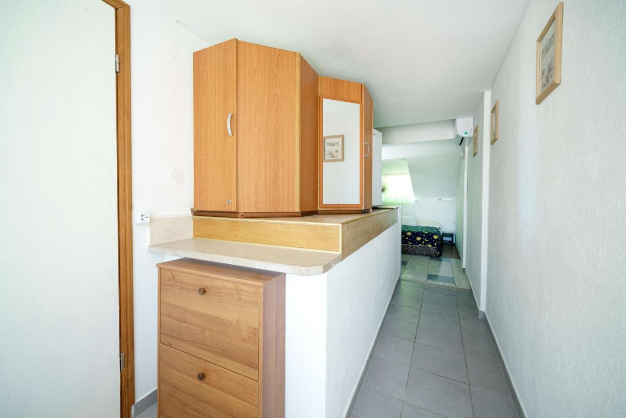 Apartmani Krizanovic Vodice Zewnętrze zdjęcie