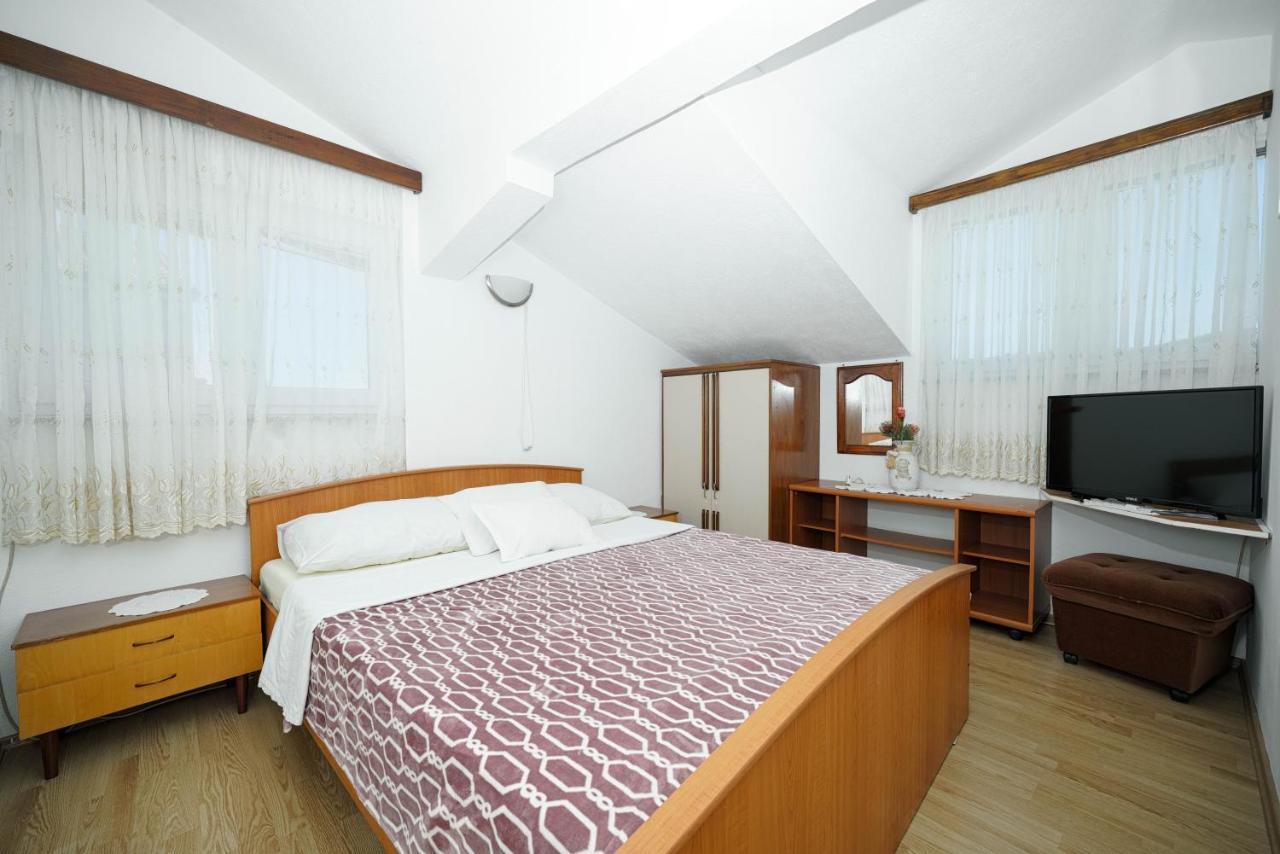 Apartmani Krizanovic Vodice Zewnętrze zdjęcie