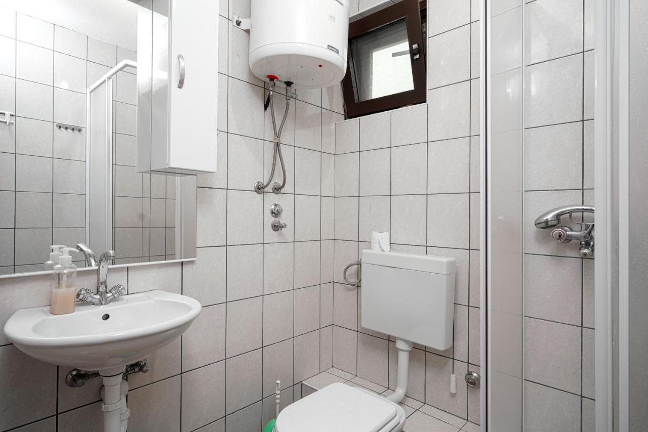 Apartmani Krizanovic Vodice Zewnętrze zdjęcie