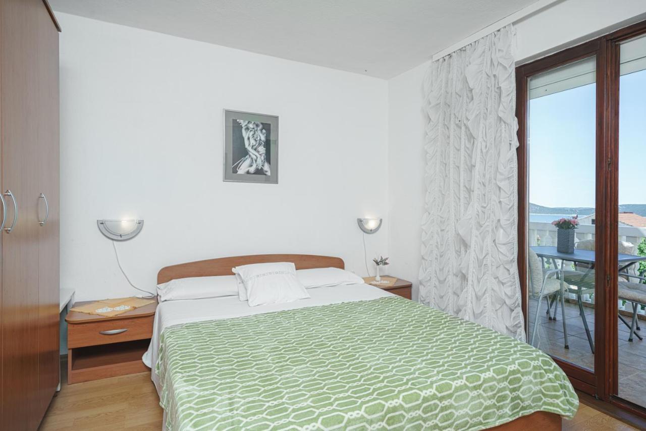 Apartmani Krizanovic Vodice Zewnętrze zdjęcie