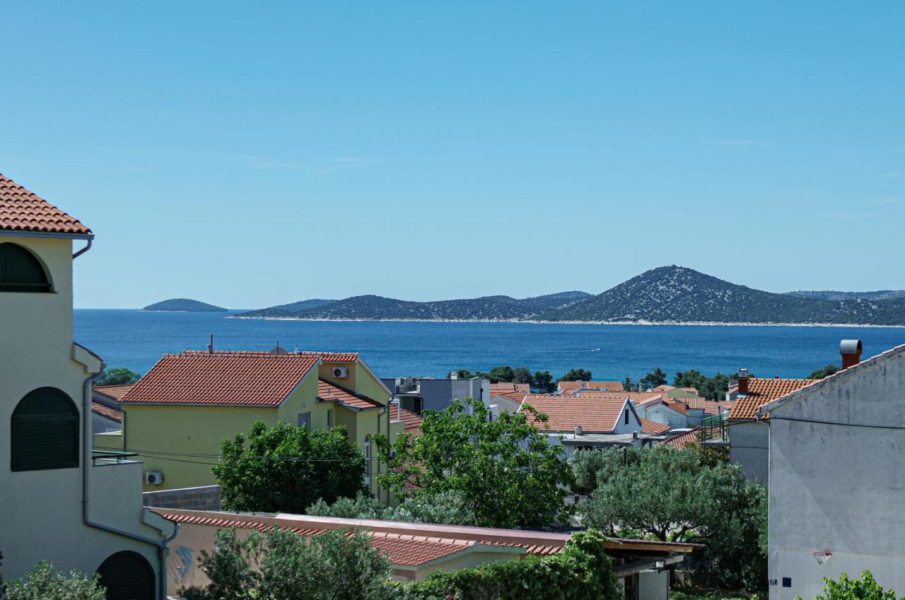 Apartmani Krizanovic Vodice Zewnętrze zdjęcie